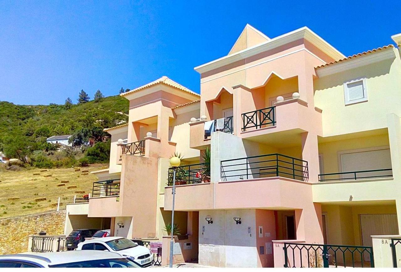 Sea Shared Pool & Sesimbra