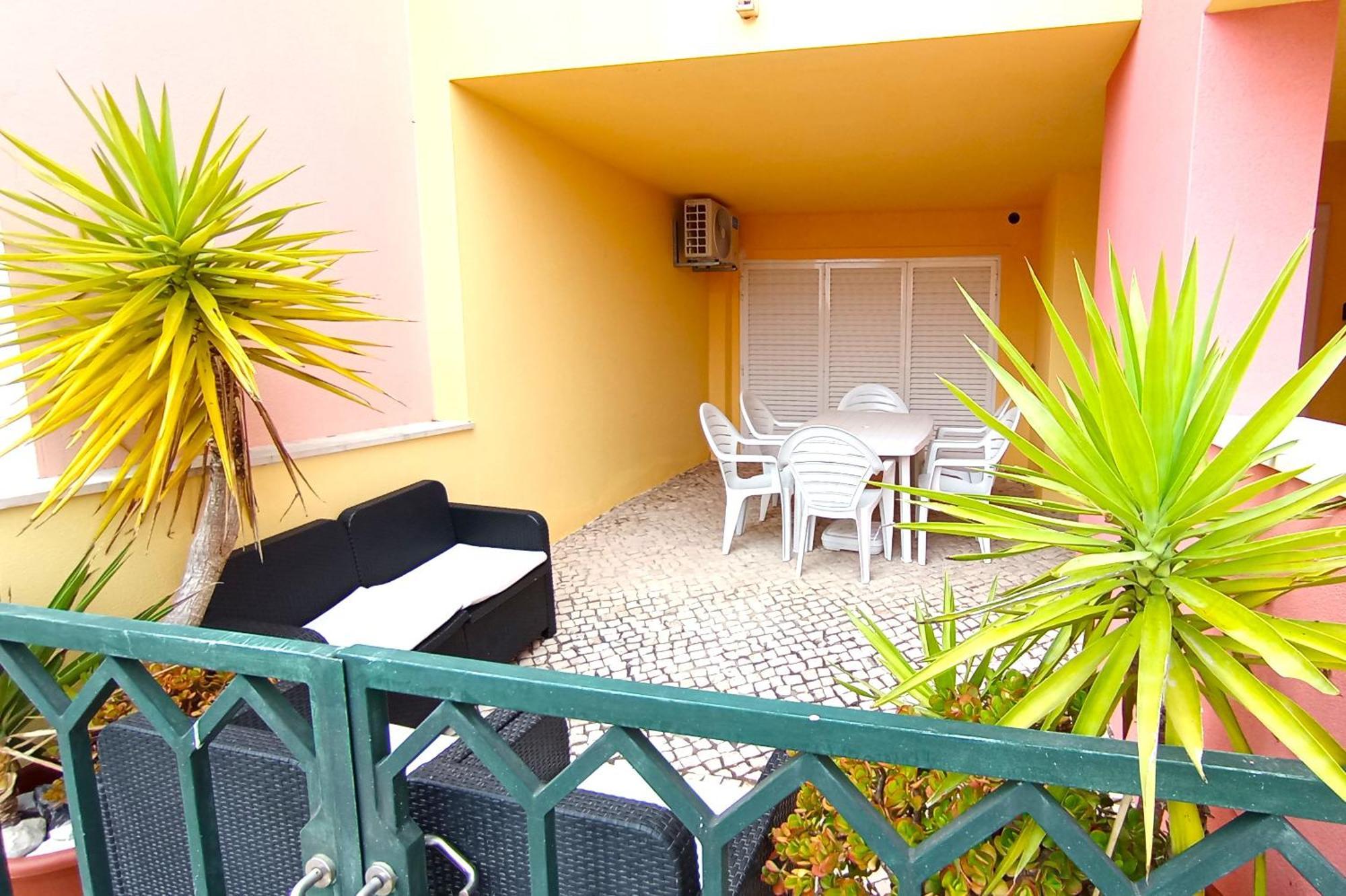 Apartment Sea Shared Pool & *