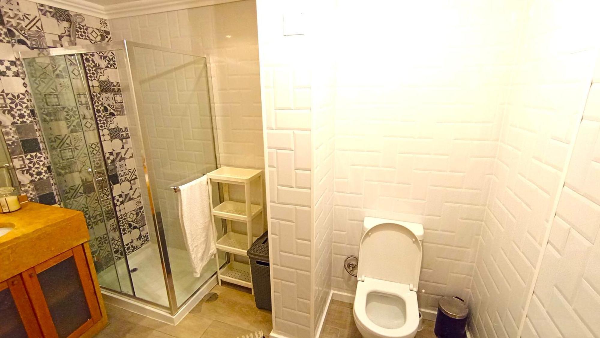 Sea Shared Pool & Apartment