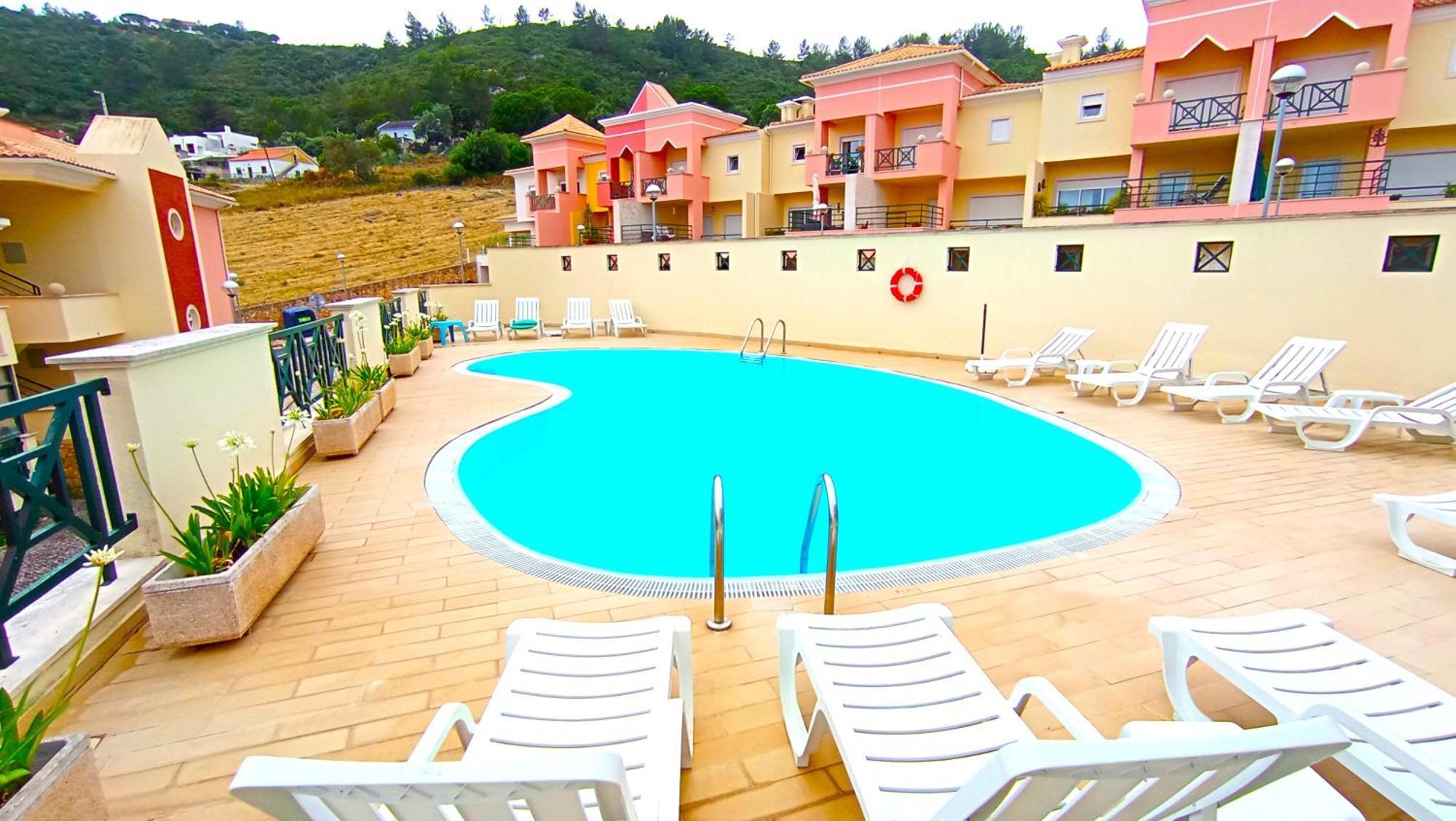 Sea Shared Pool & Apartment