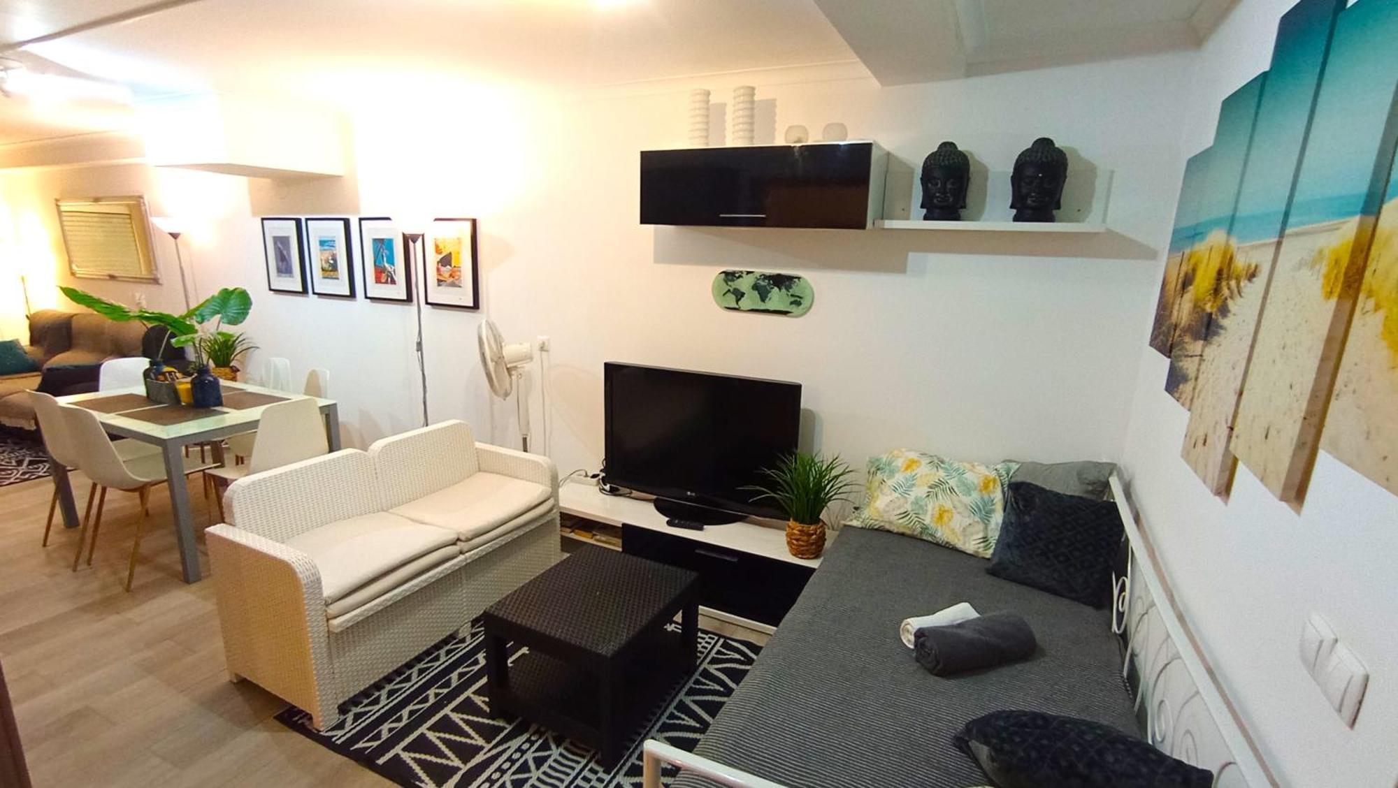 Apartment Sea Shared Pool & *